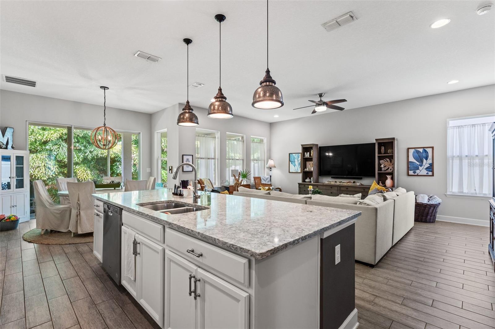 BAYSHORE HEIGHTS - Residential