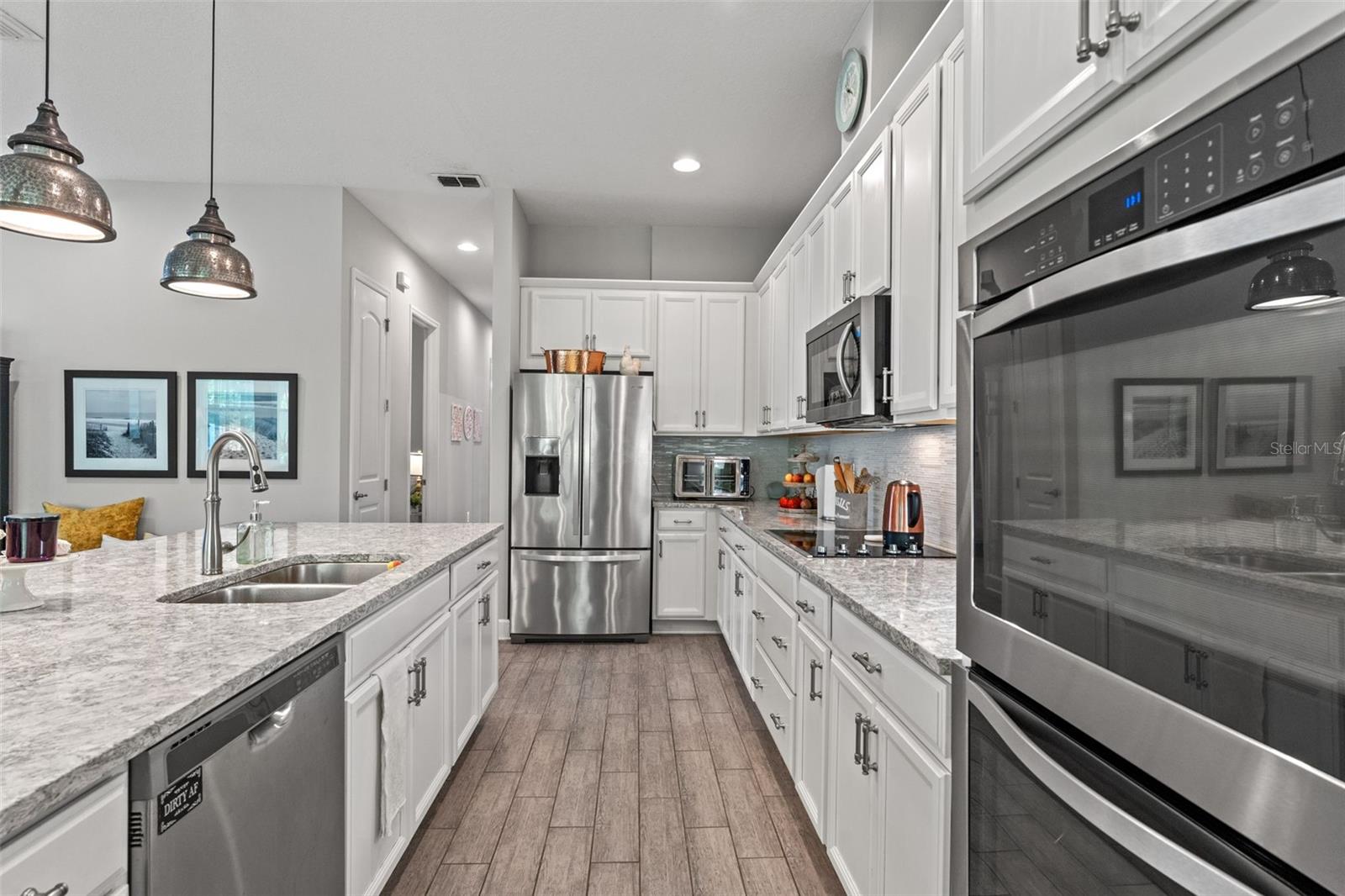 BAYSHORE HEIGHTS - Residential