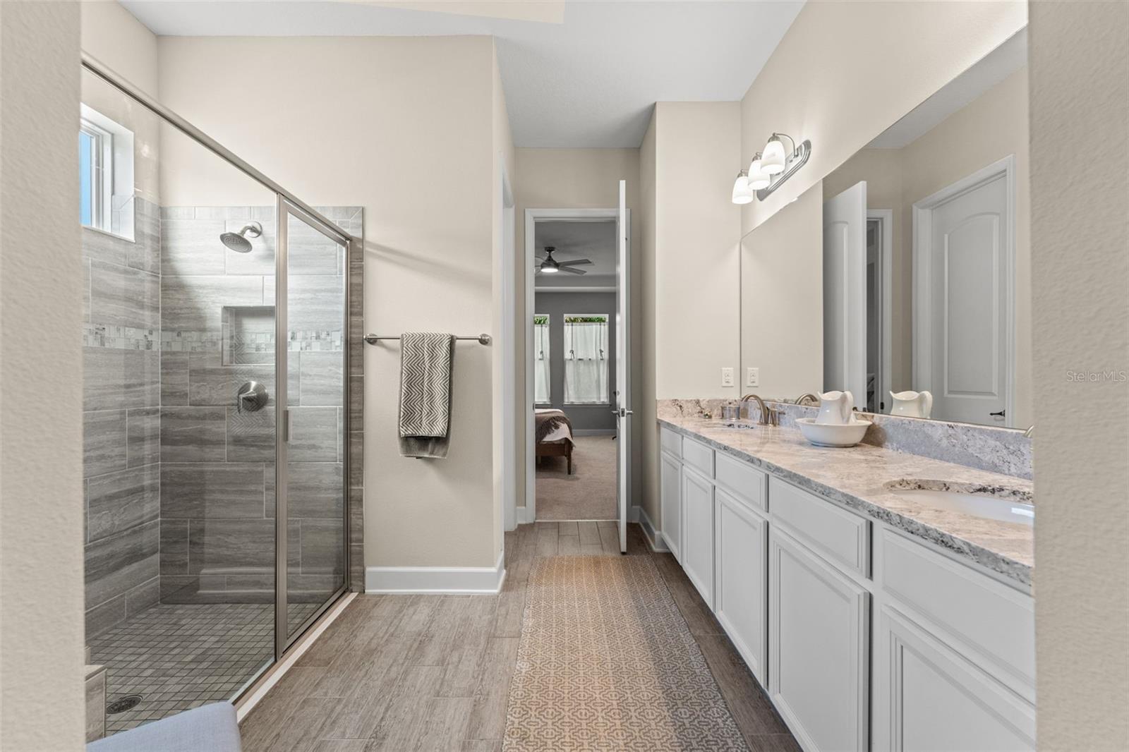 BAYSHORE HEIGHTS - Residential