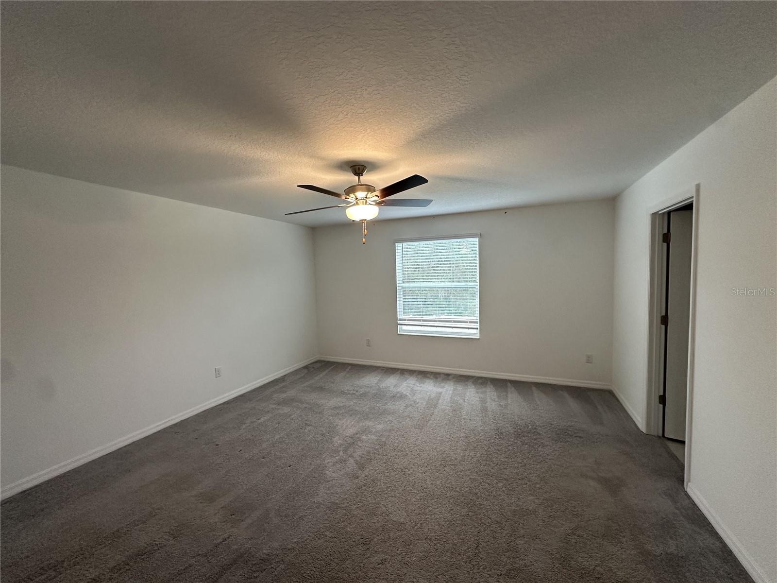 SADDLE CRK PRESERVE PH 1 - Residential Lease