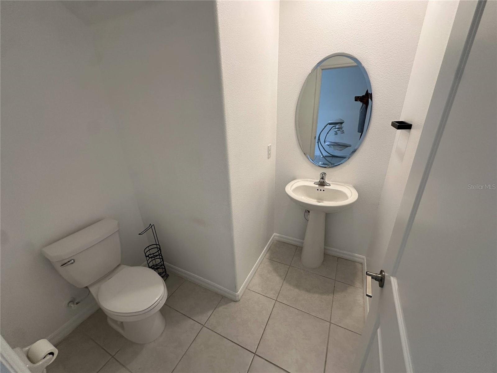 SADDLE CRK PRESERVE PH 1 - Residential Lease