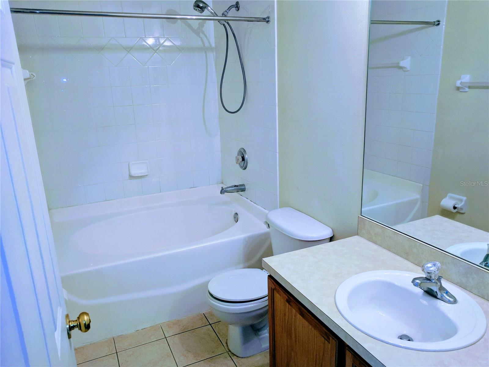 KINGS MILL - Residential Lease