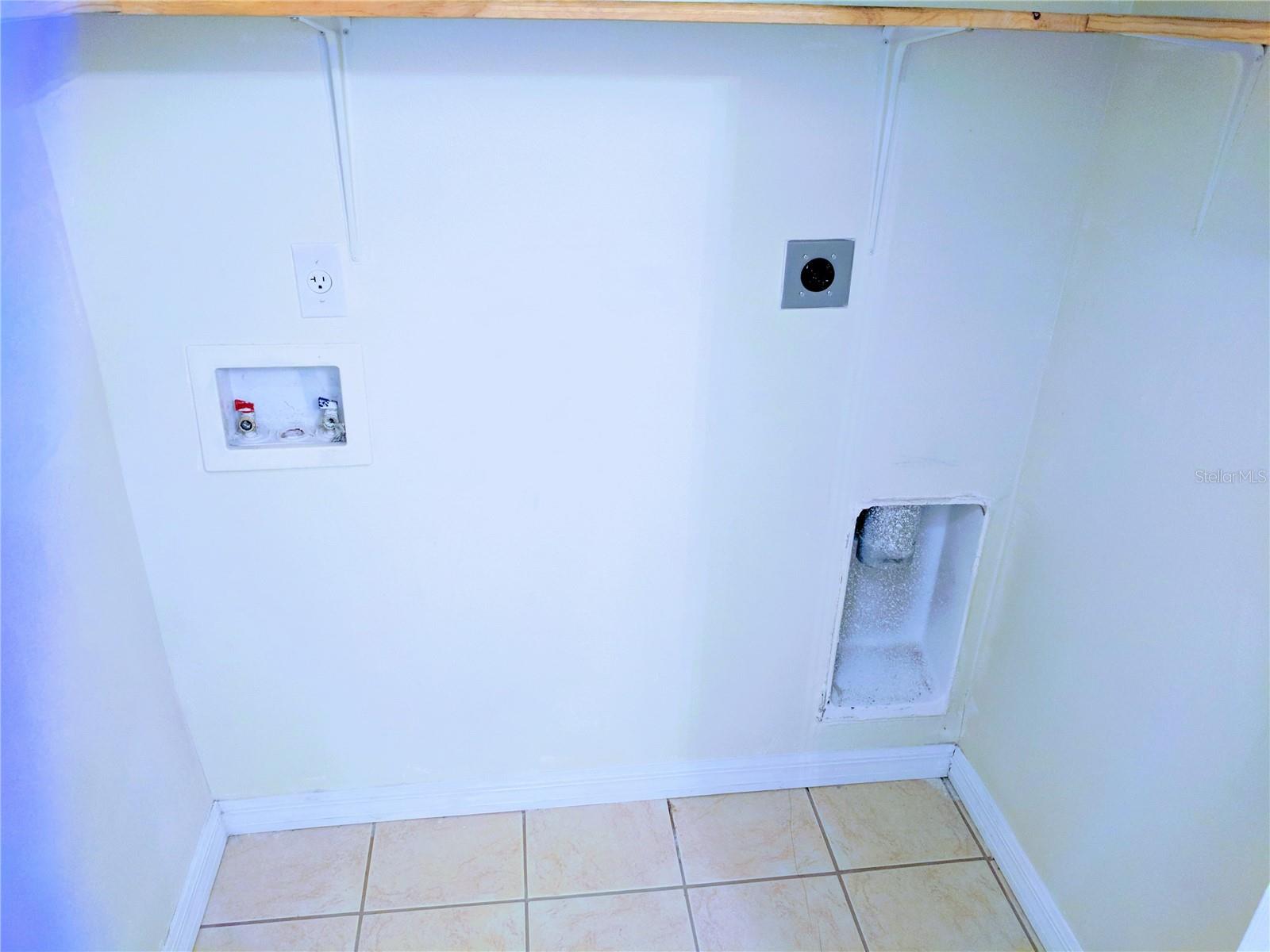 KINGS MILL - Residential Lease