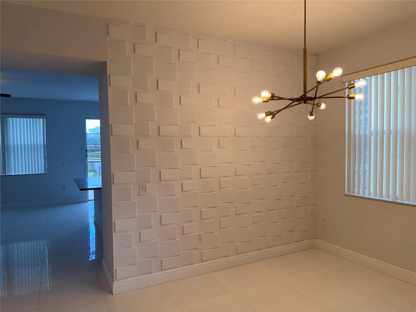 1112 PINE RIDGE DRIVE