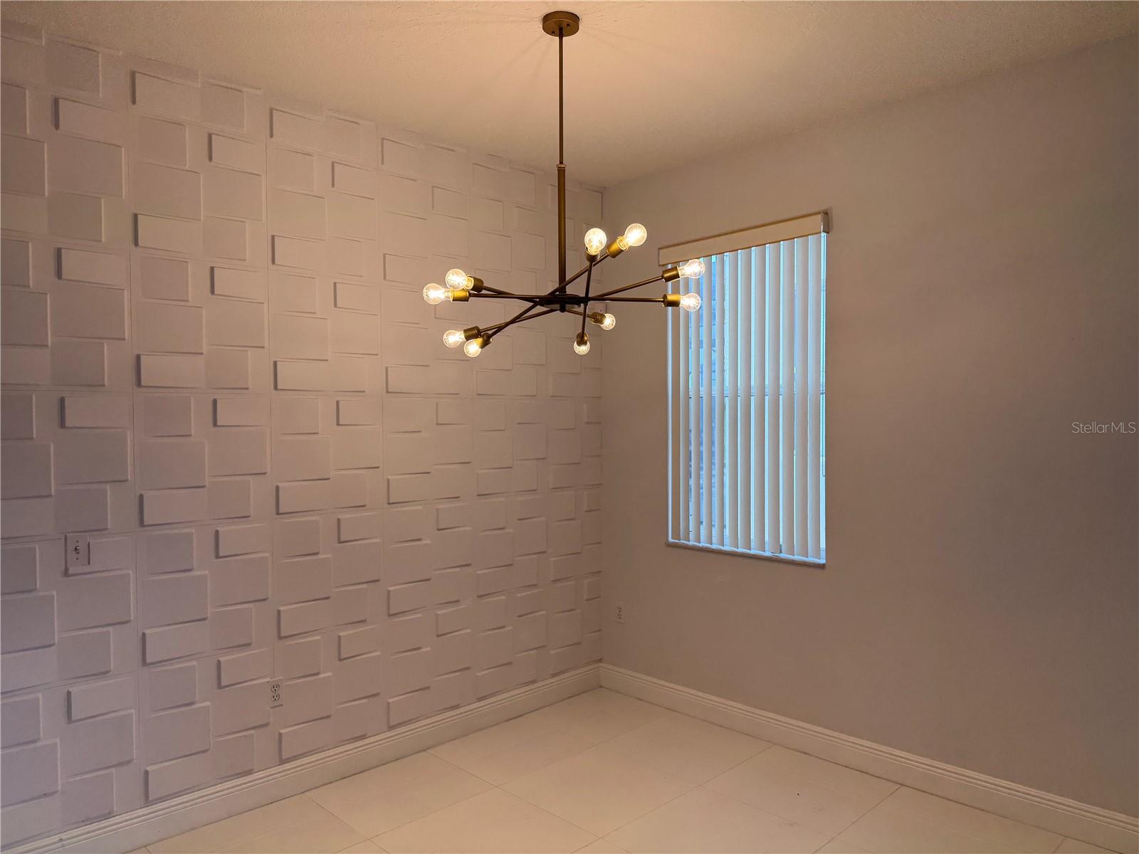 1112 PINE RIDGE DRIVE