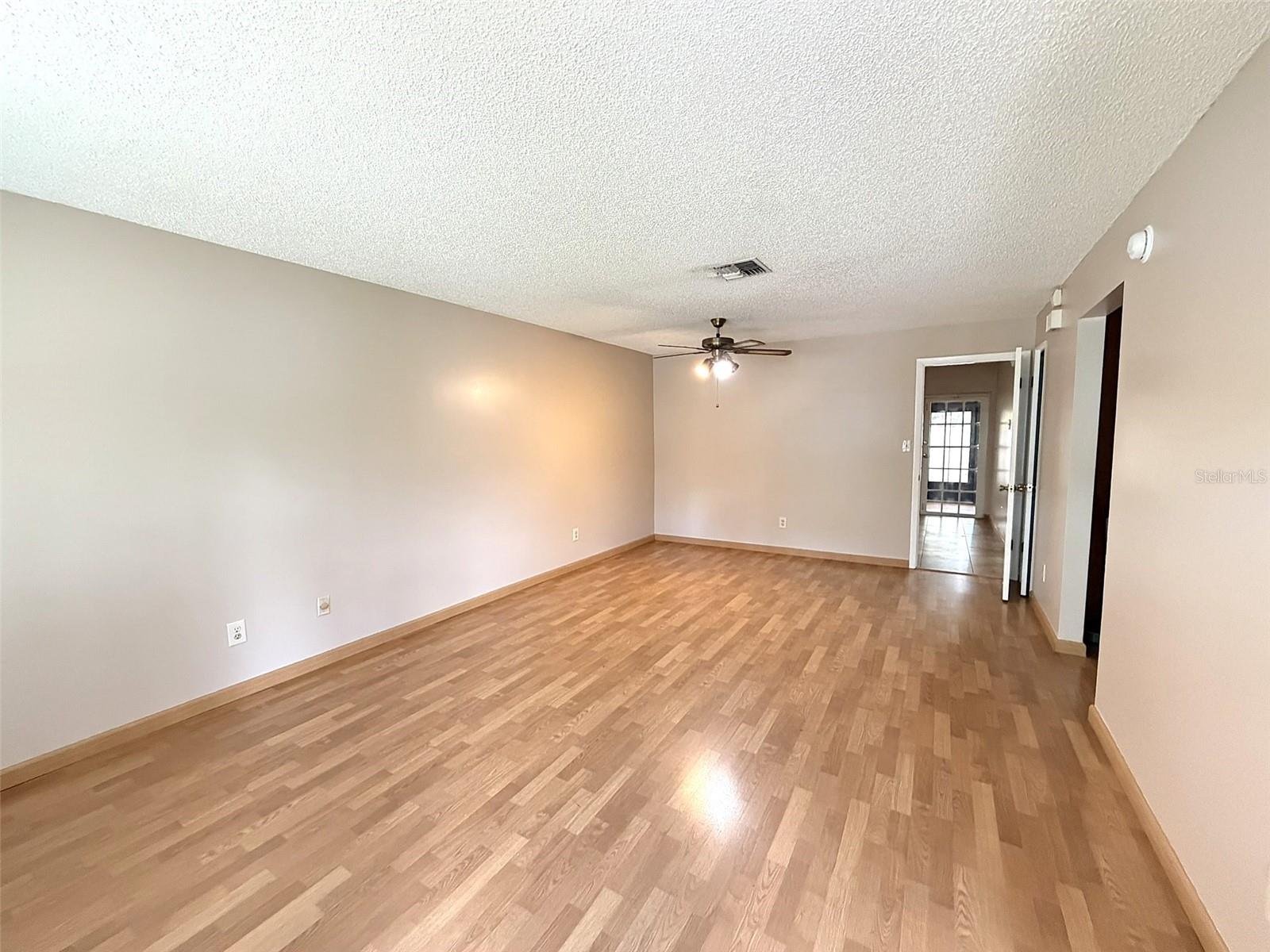 731 HUMMINGBIRD LANE