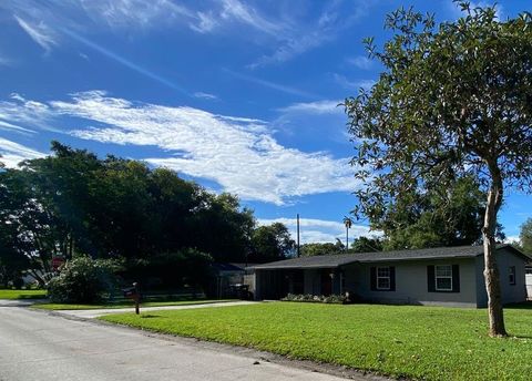 Single Family Residence in ORLANDO FL 1818 BAXTER AVENUE.jpg
