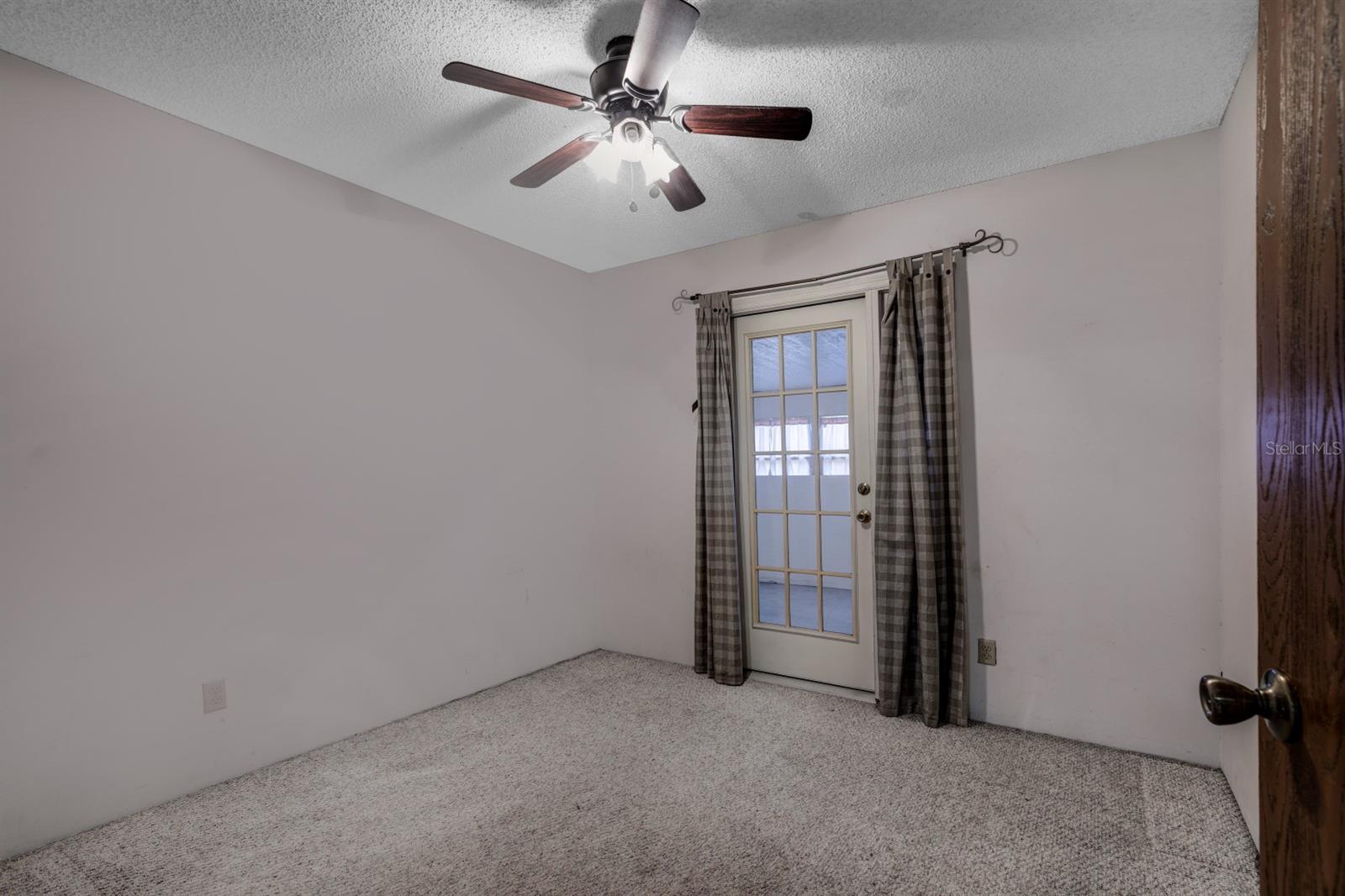TAVARES RIDGE CONDO - Residential