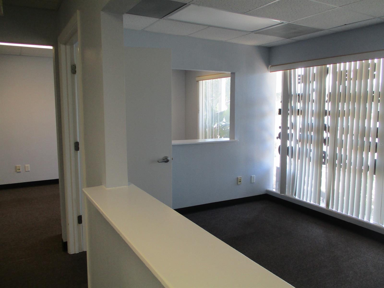 Venezia Unit 01 - Commercial Lease