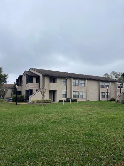 2923 ANTIQUE OAKS CIRCLE 39 WINTER PARK FL 32792