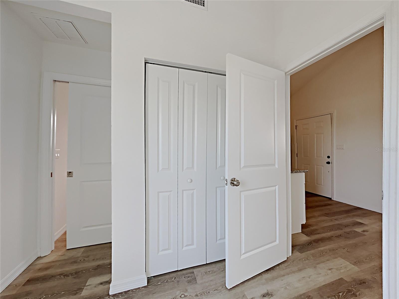 HIBISCUS GARDENS - Residential Income