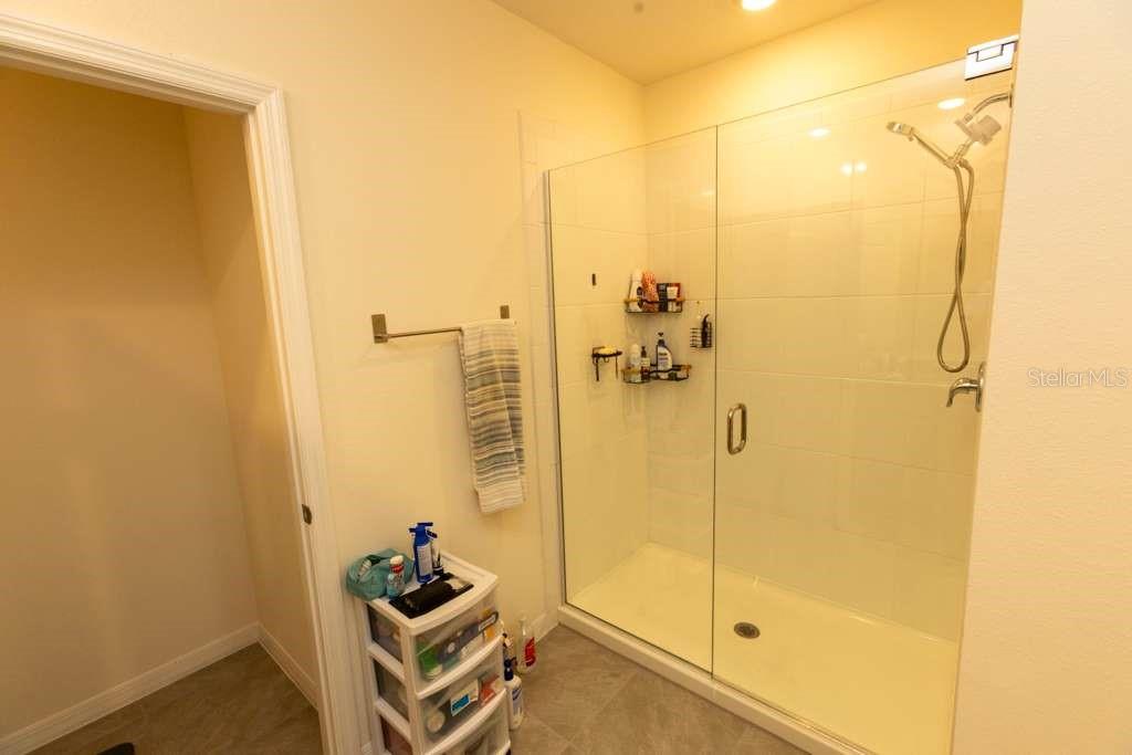 SUNCREST - Residential Lease
