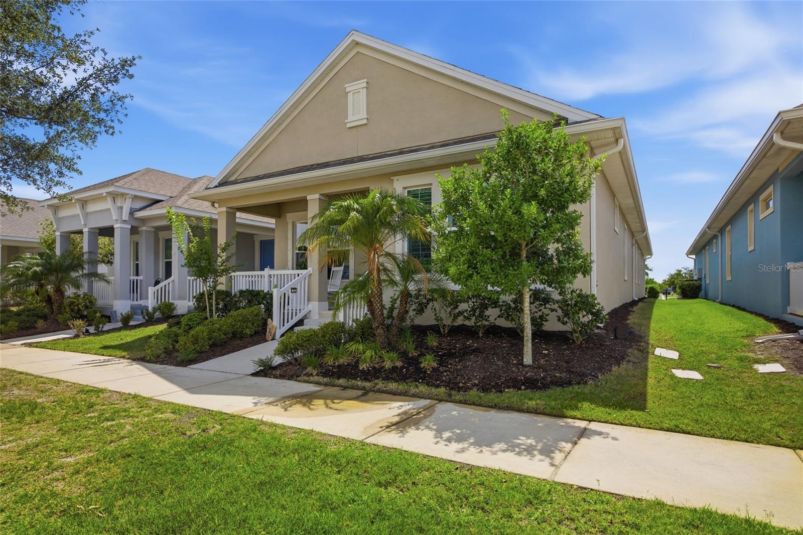 725 WINTERSIDE DRIVE
