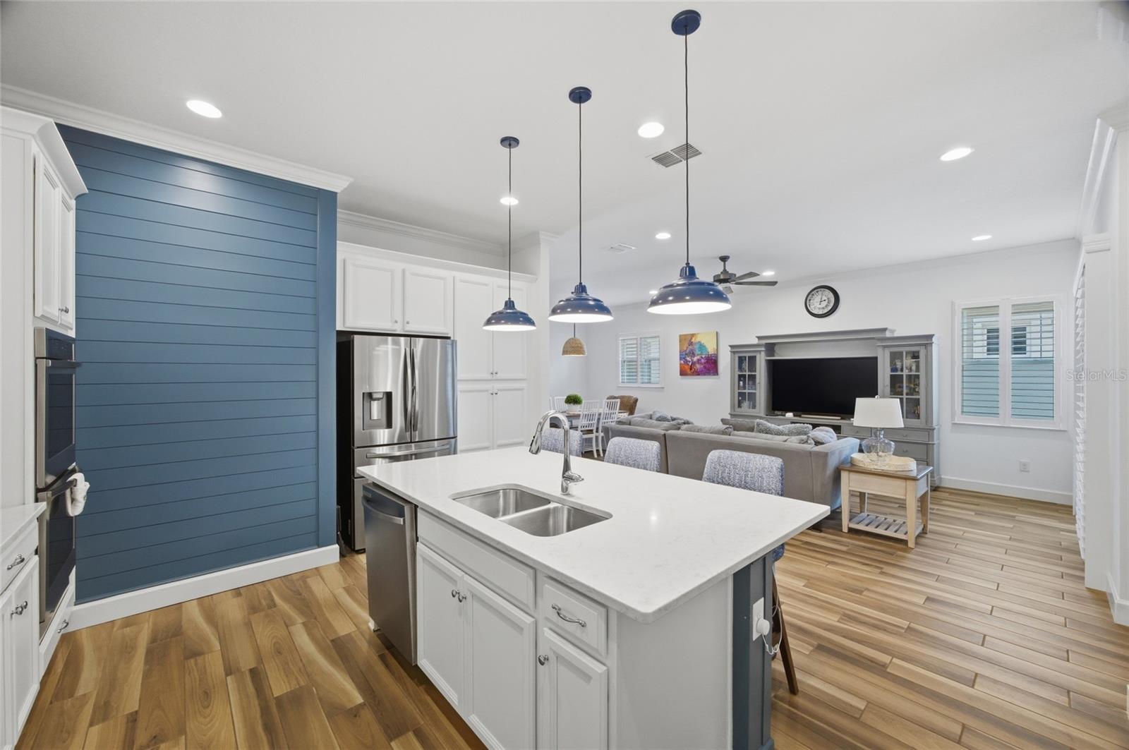 MIRABAY PARCELS 21 & 23 - Residential