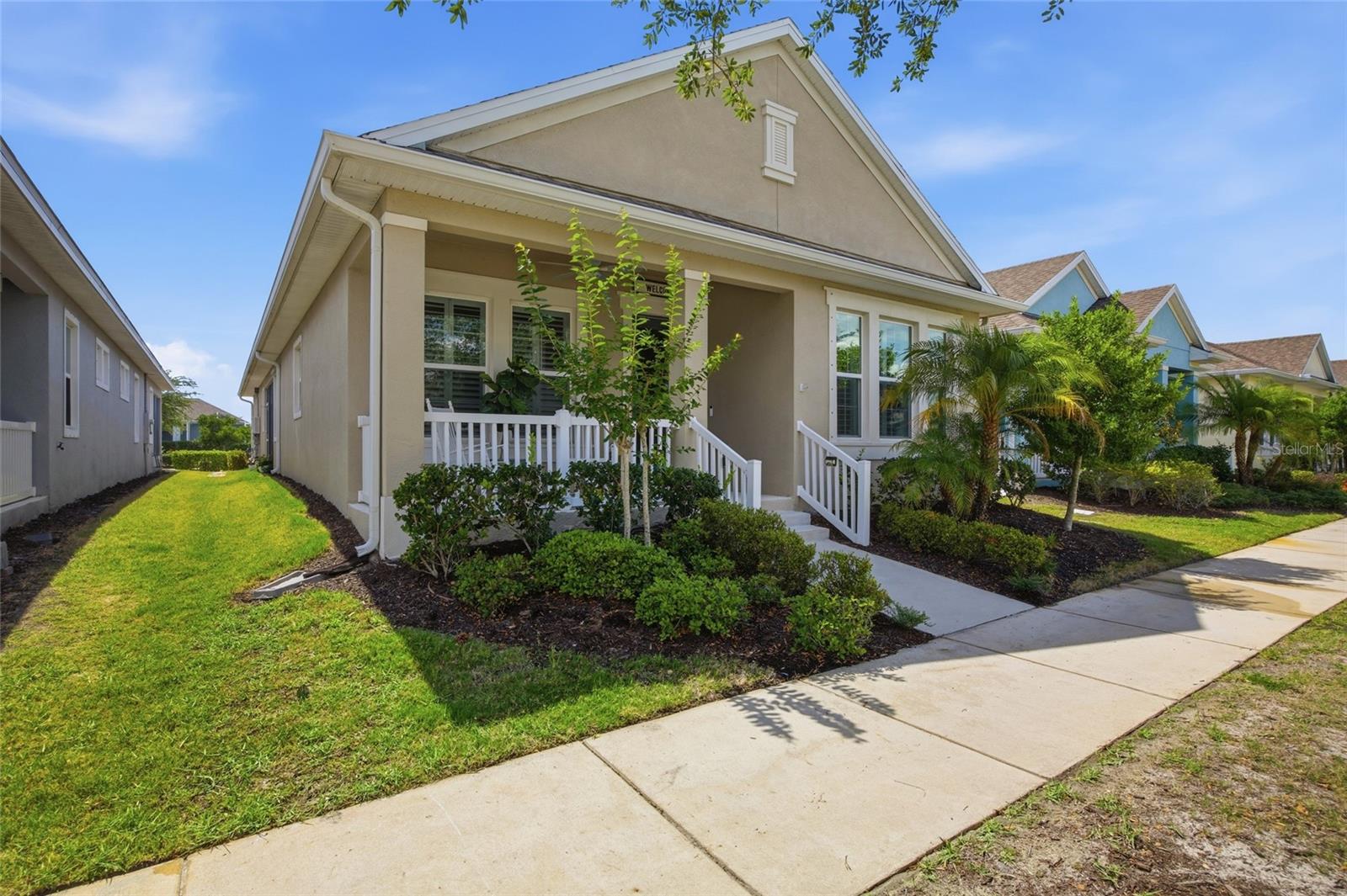 725 WINTERSIDE DRIVE