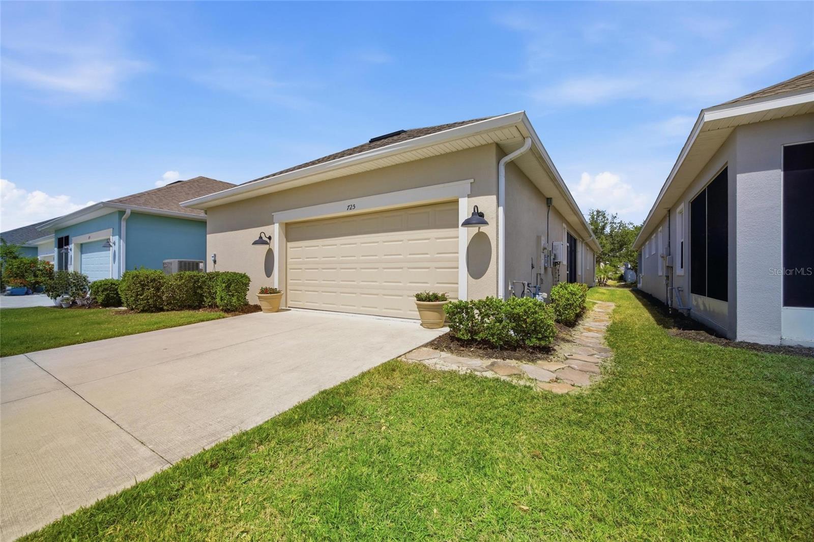 MIRABAY PARCELS 21 & 23 - Residential