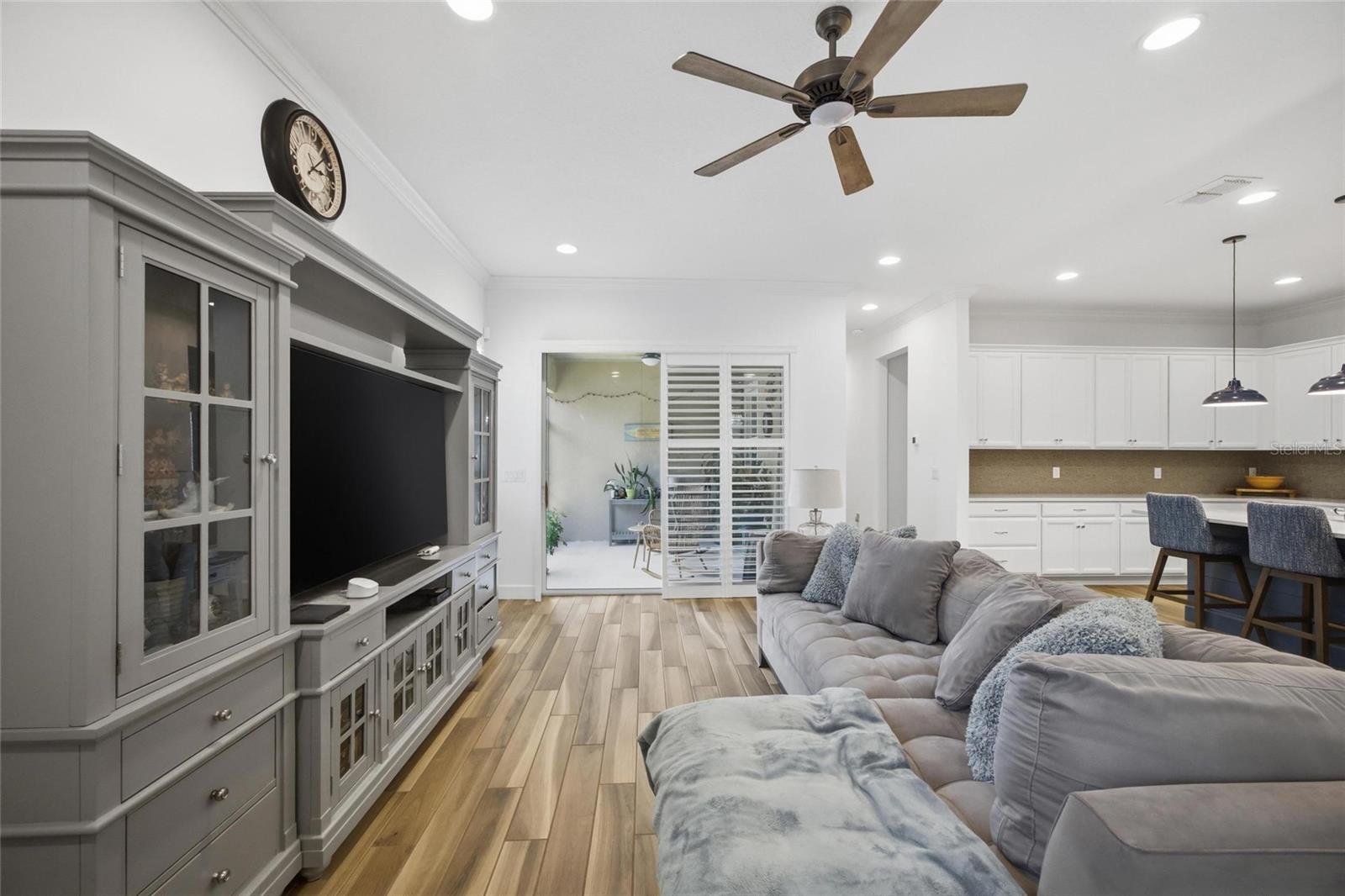 MIRABAY PARCELS 21 & 23 - Residential