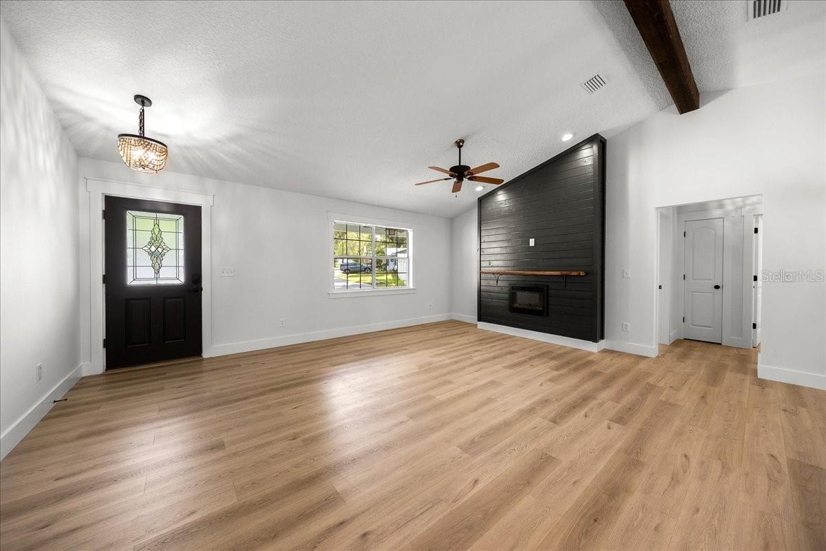 STONEGATE ESTATE - Residential