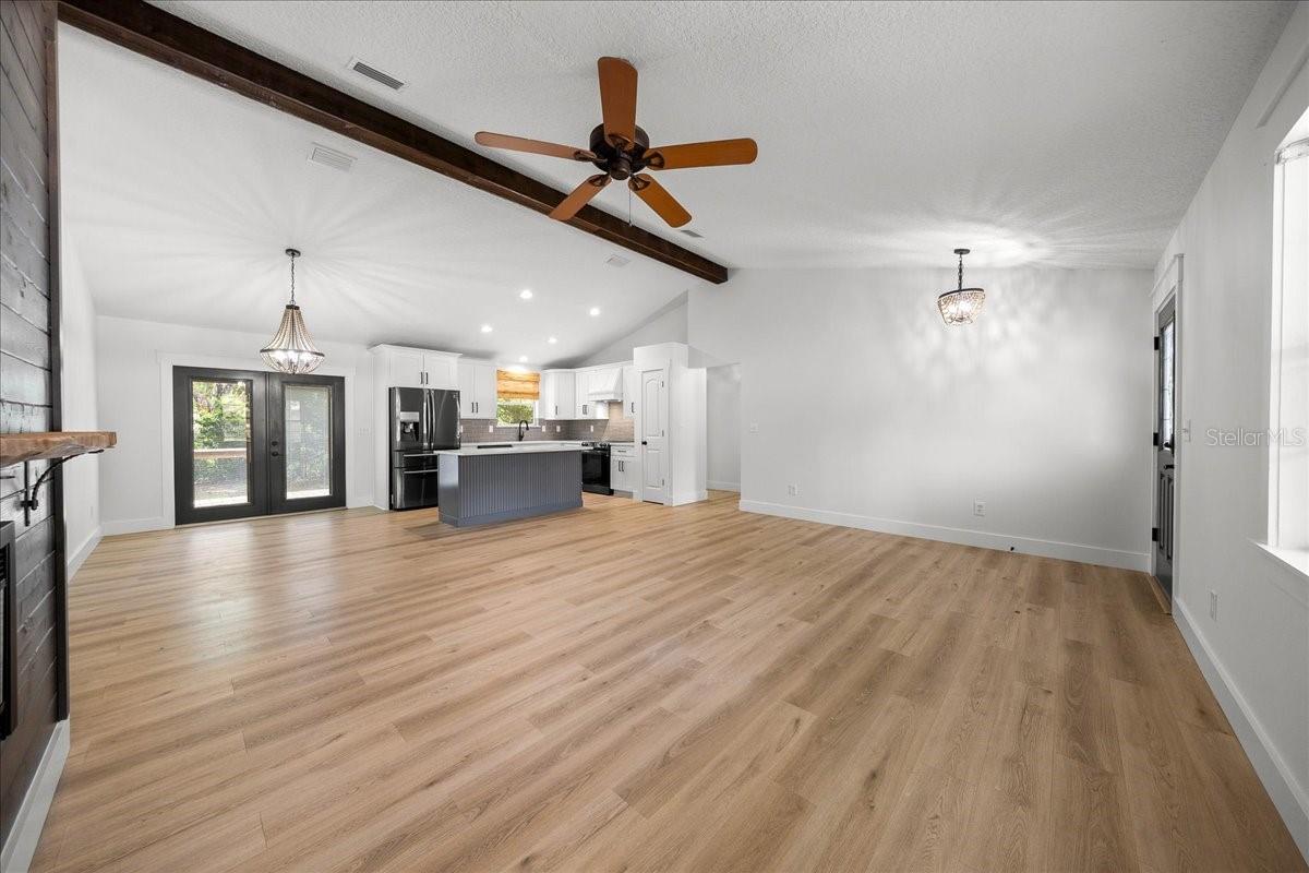 STONEGATE ESTATE - Residential