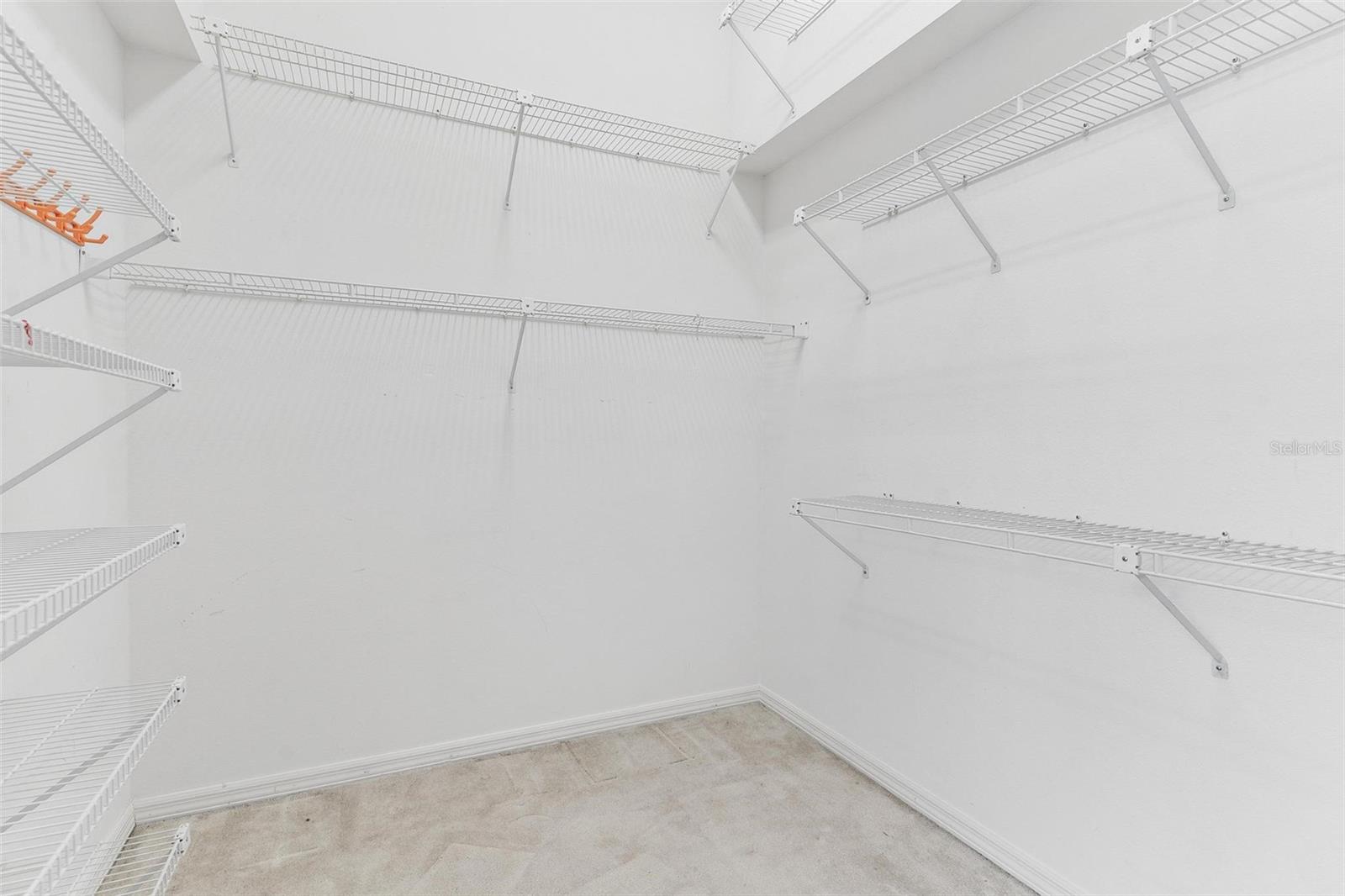 WINTER HILL - Residential