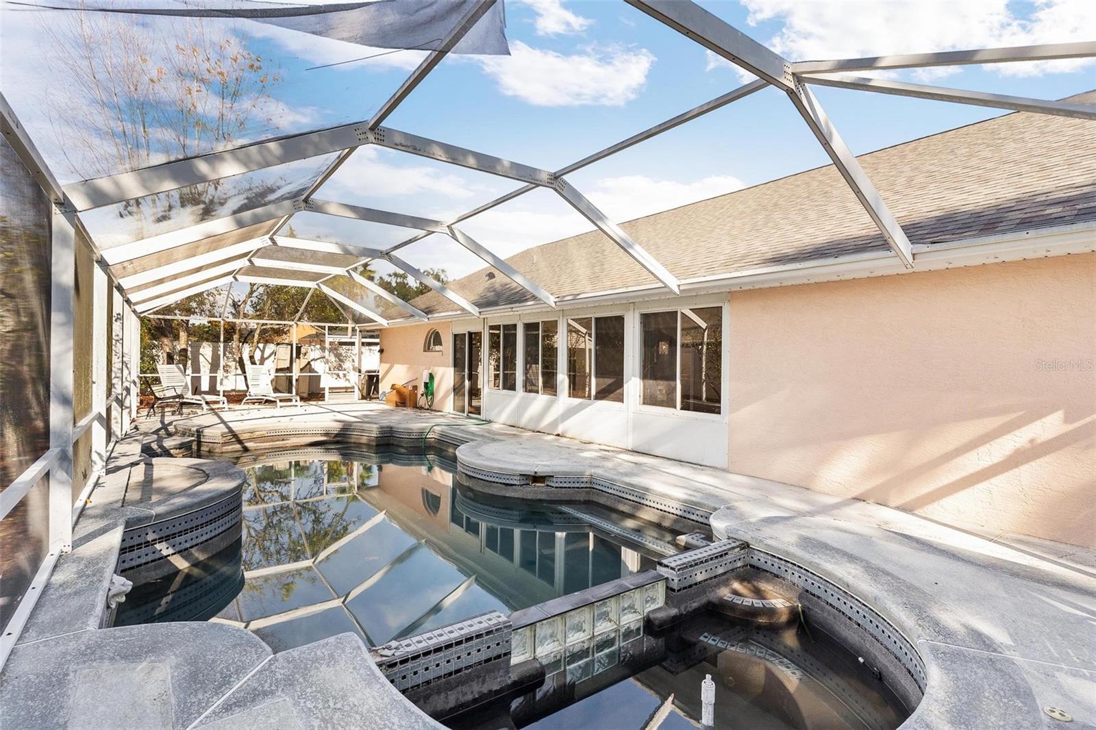 WINTER HILL - Residential