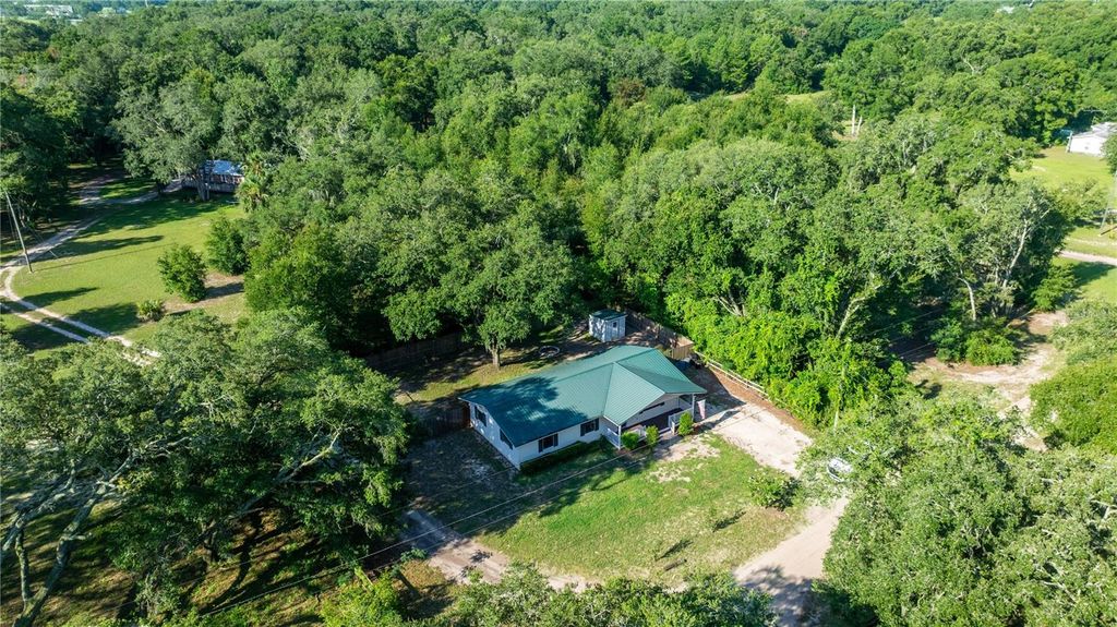 Photo of 8310 SE 132nd Lane, Summerfield, FL 34491 (MLS # OM706628)