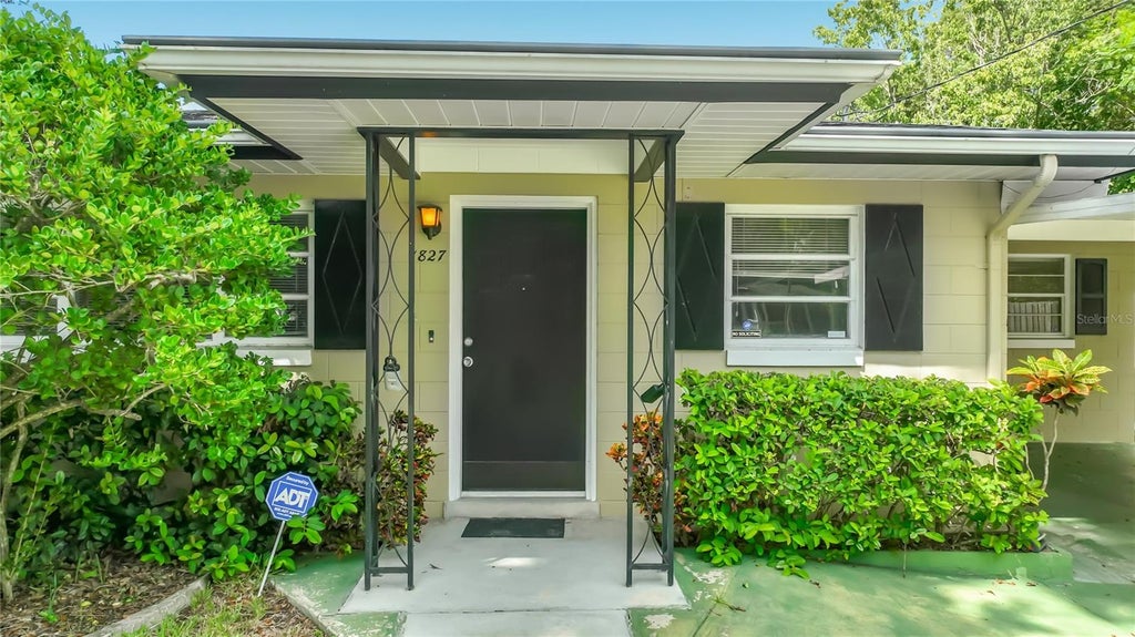 Photo of 1827 Illinois Street, Orlando, FL 32803 (MLS # O6440944)