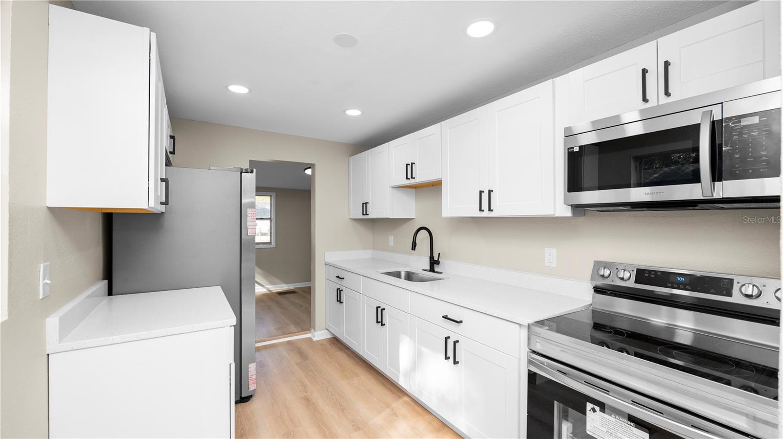 HILLSBORO PARK - Residential