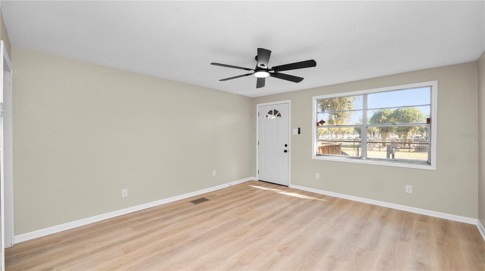 HILLSBORO PARK - Residential