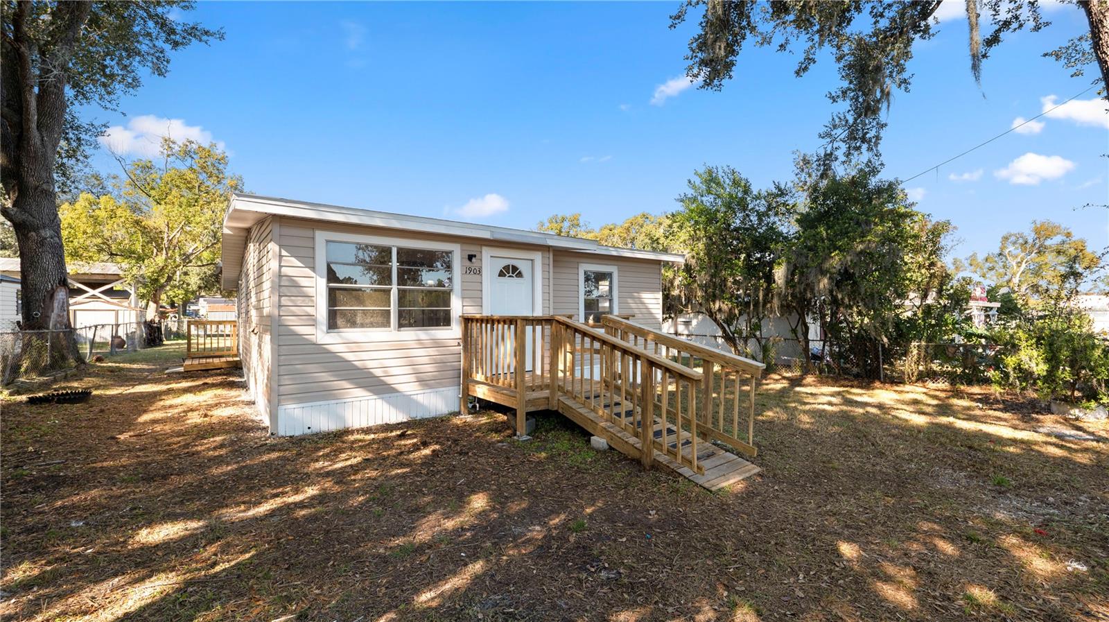 HILLSBORO PARK - Residential