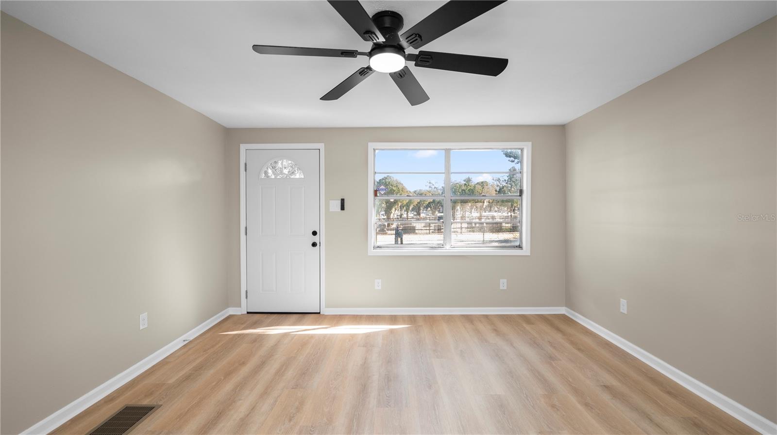 HILLSBORO PARK - Residential