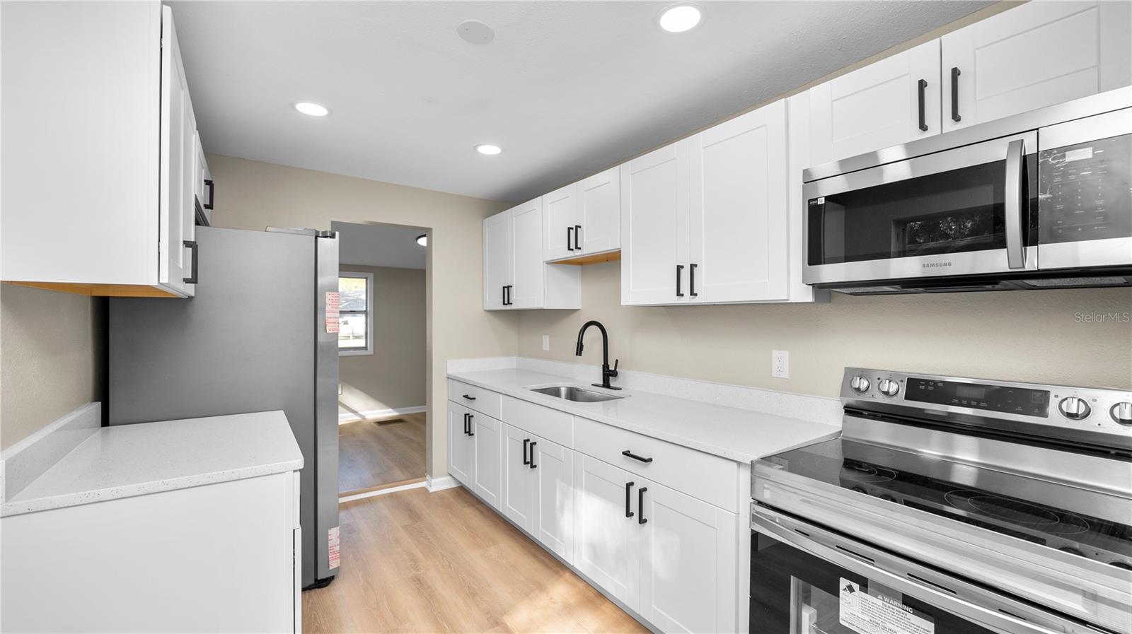 HILLSBORO PARK - Residential