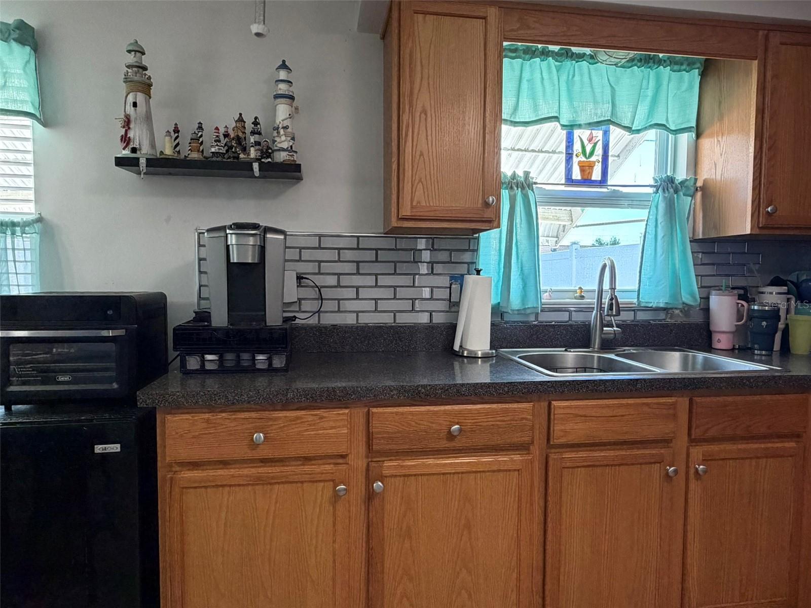 TAHITIAN HOMES - Residential