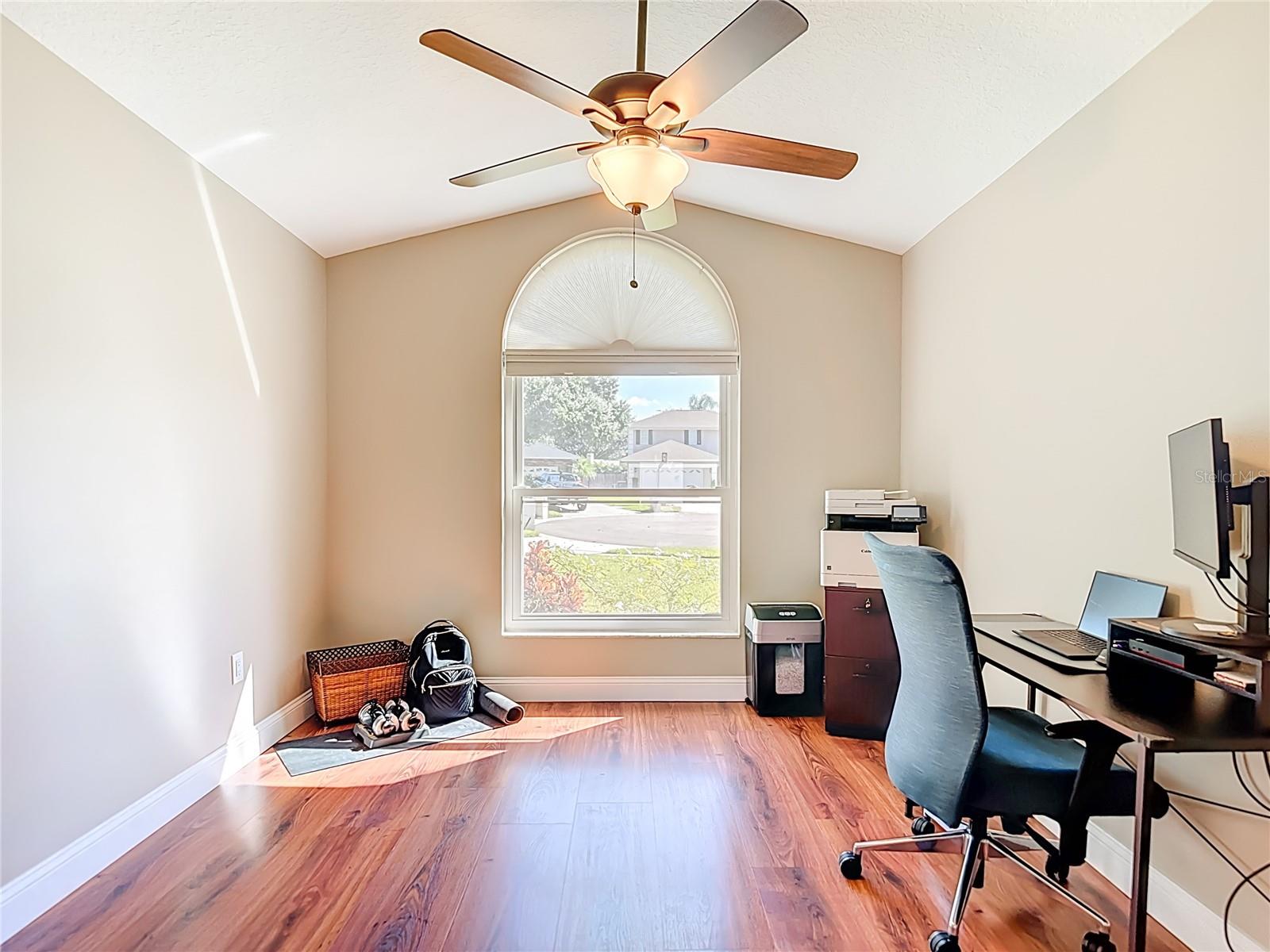 STONEGATE - Residential