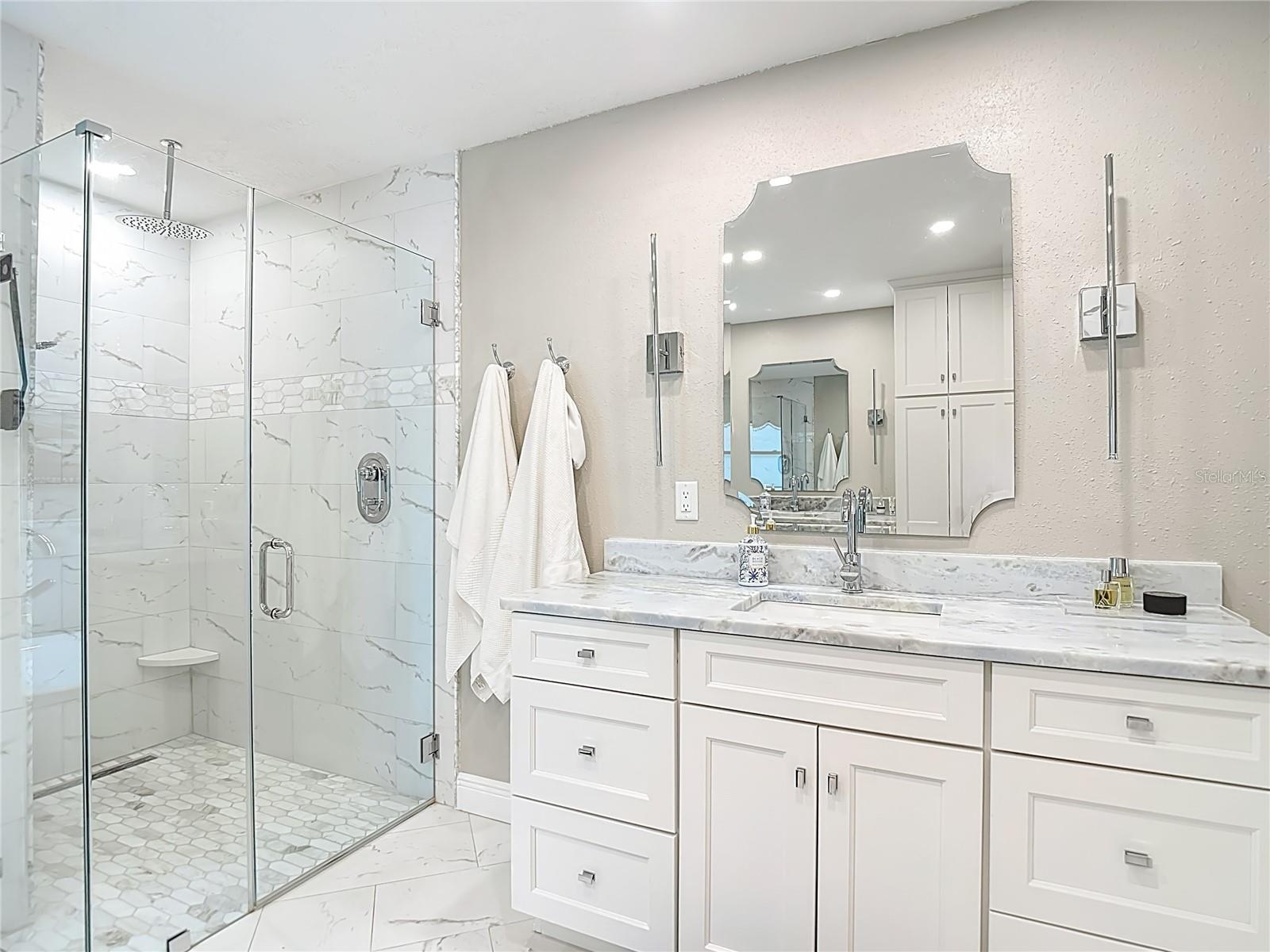 STONEGATE - Residential