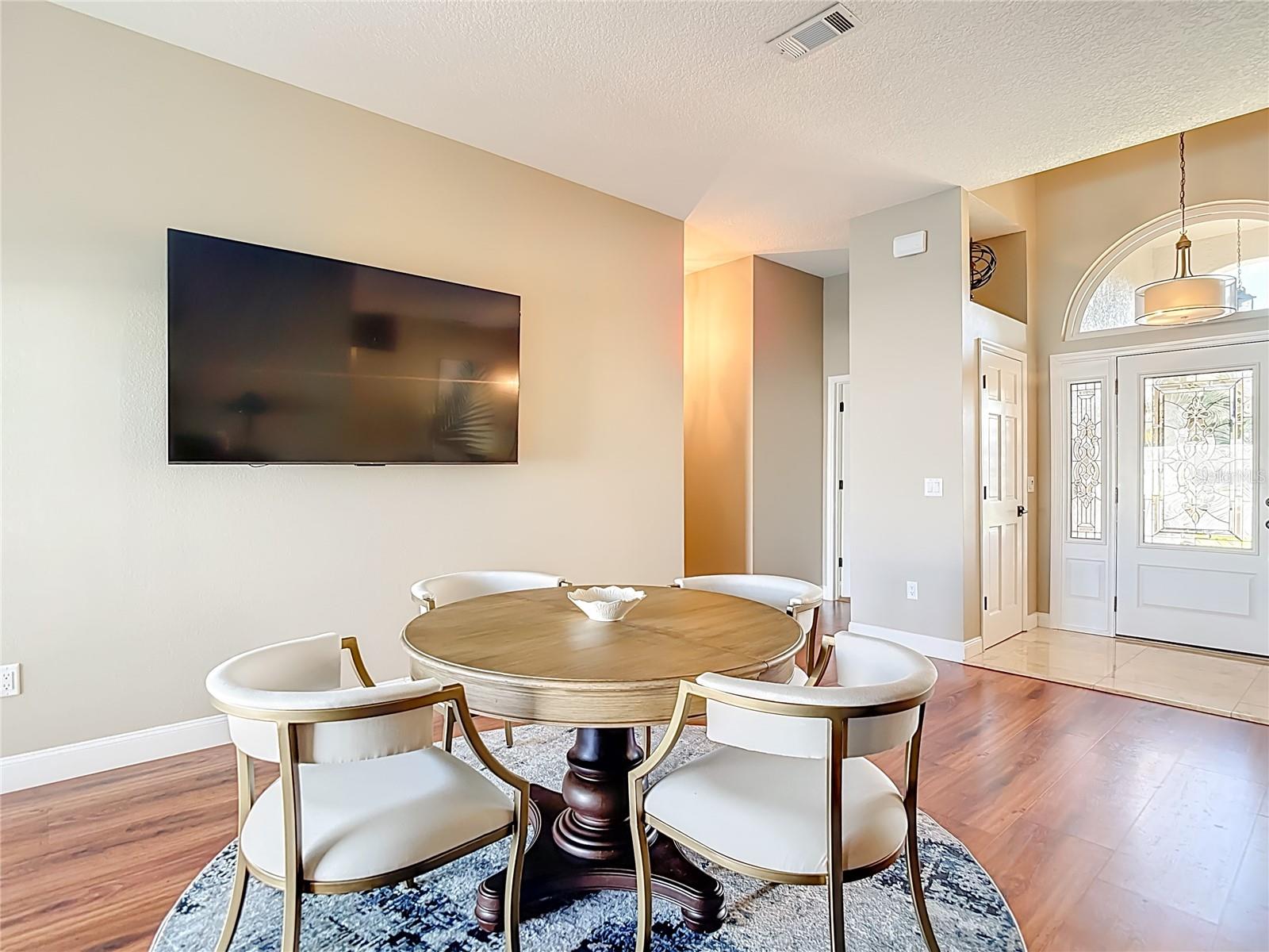 STONEGATE - Residential