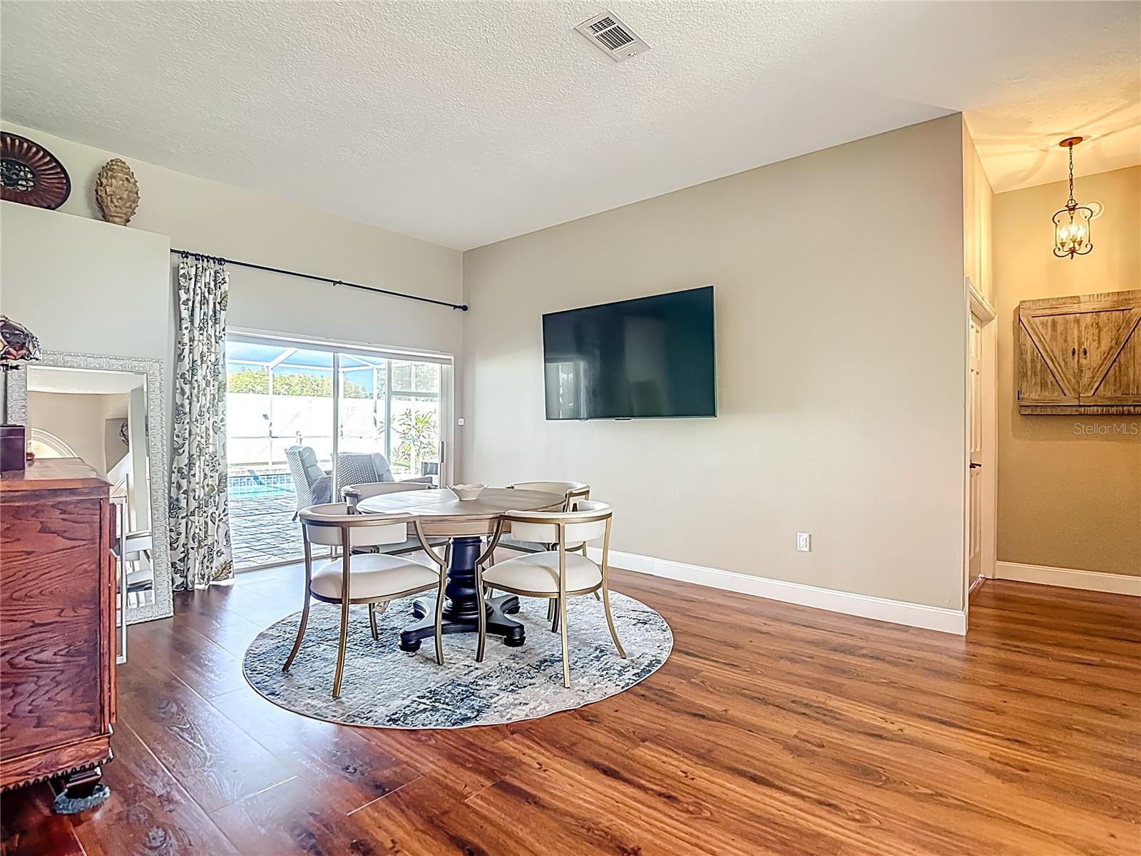 STONEGATE - Residential
