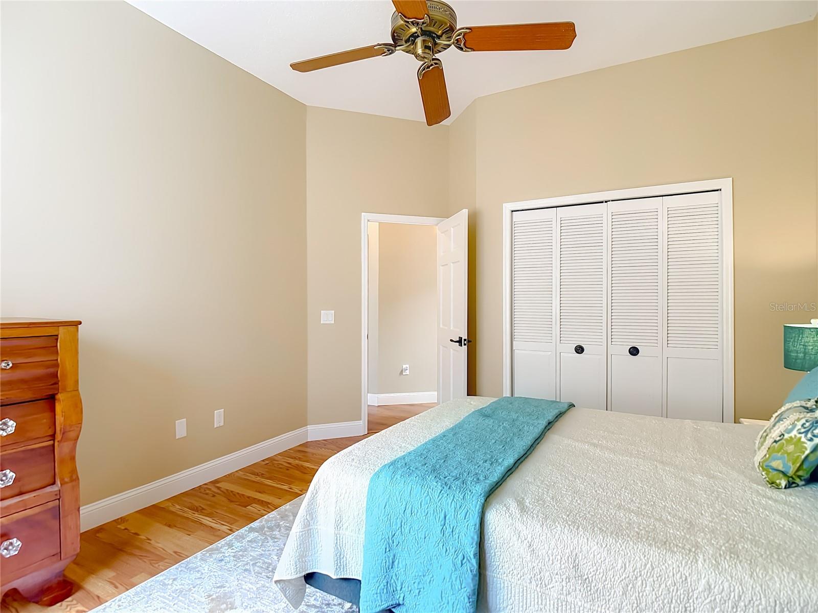 STONEGATE - Residential