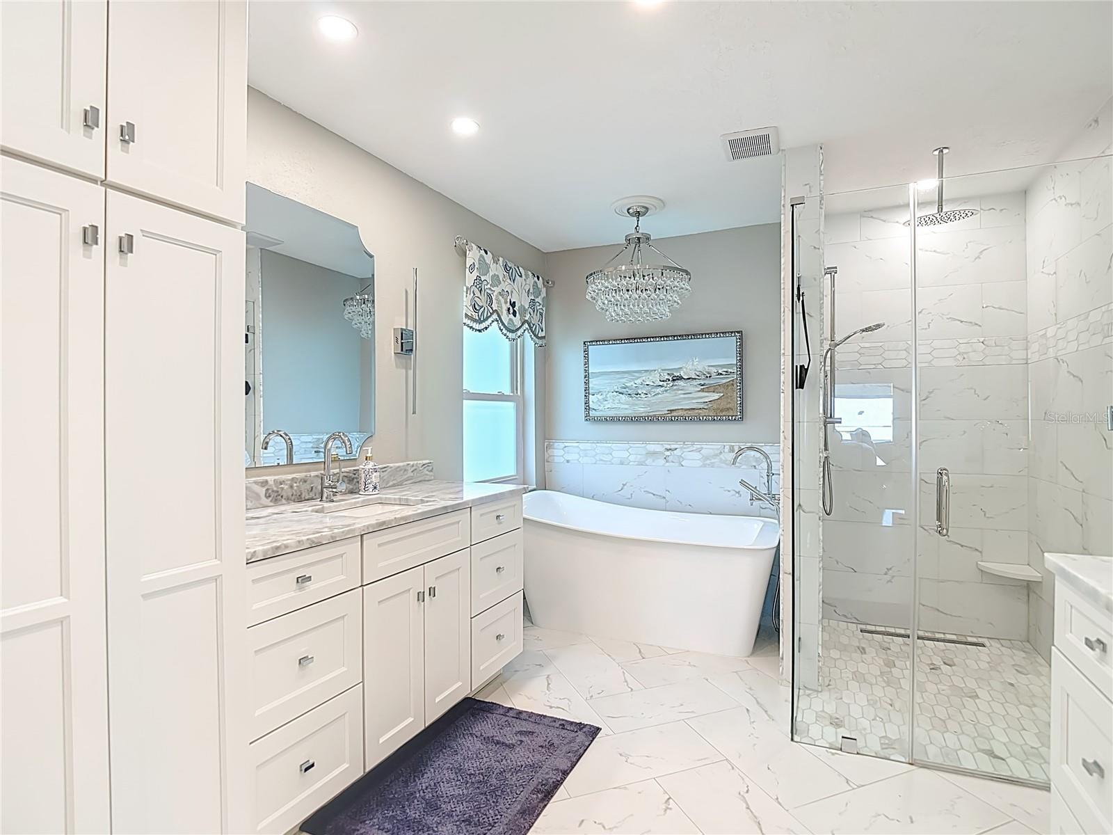 STONEGATE - Residential