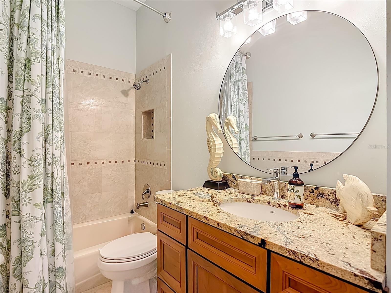 STONEGATE - Residential