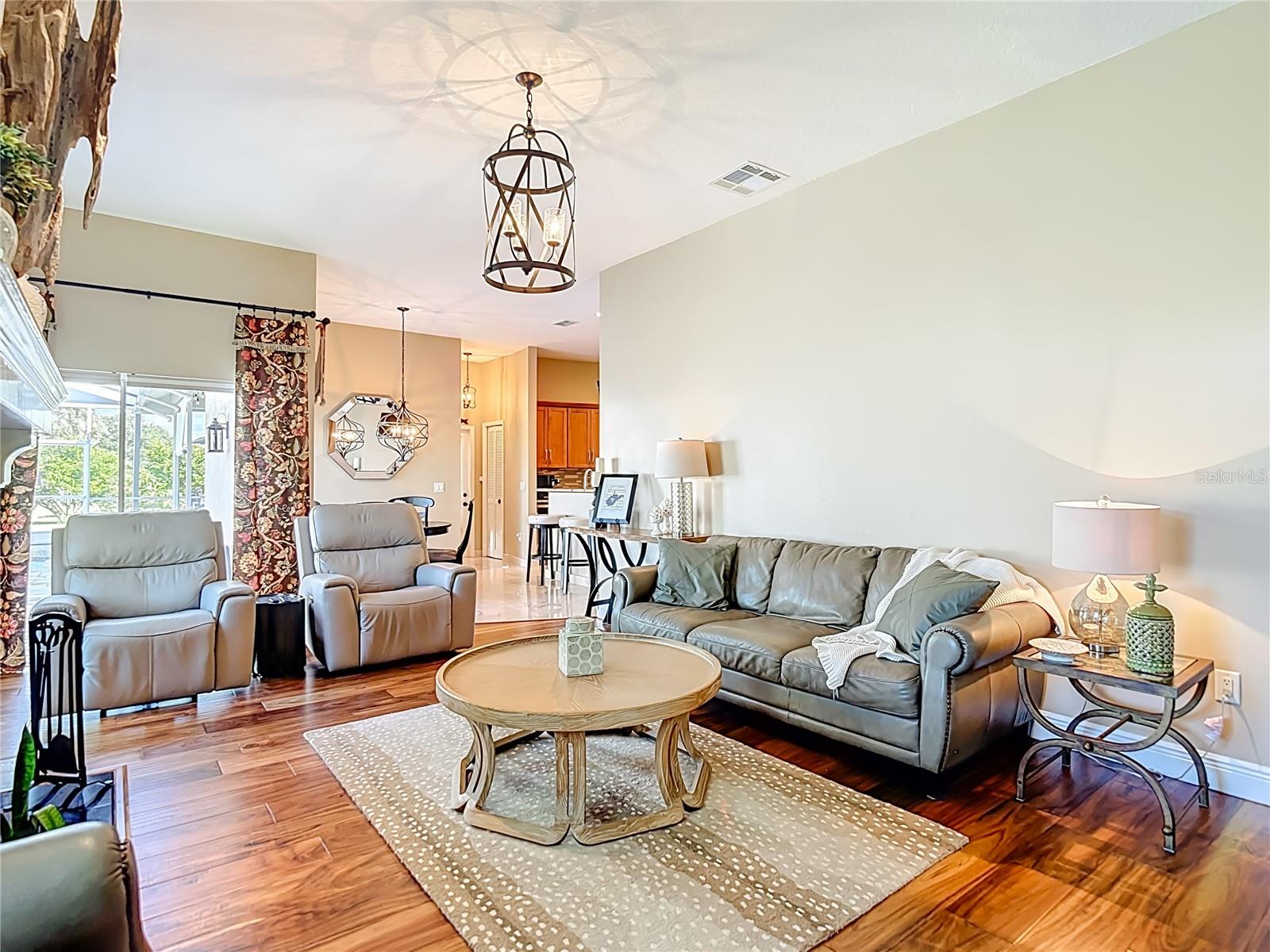 STONEGATE - Residential