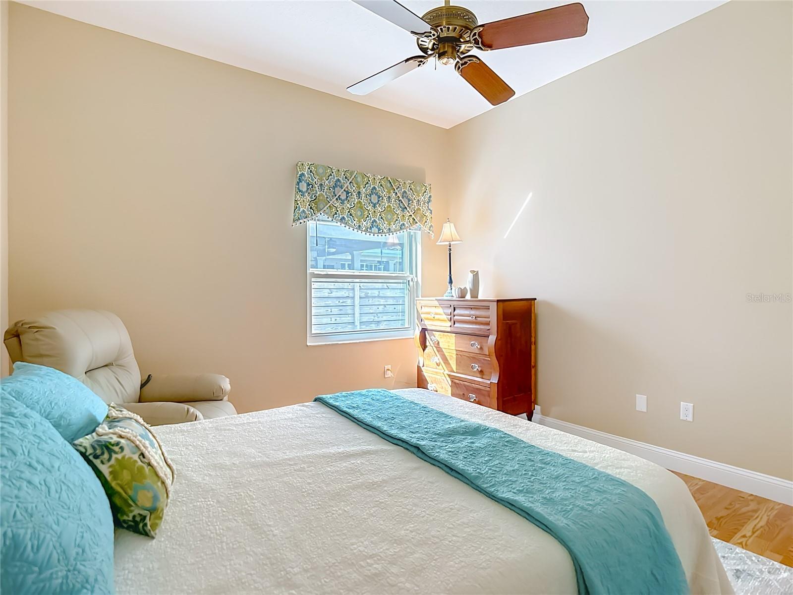 STONEGATE - Residential