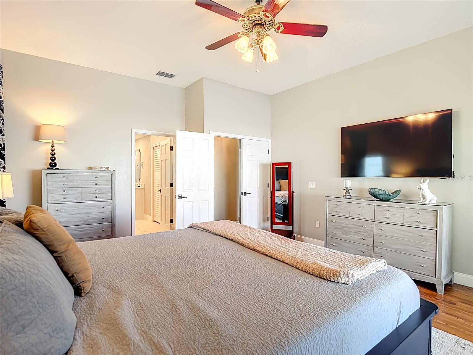 STONEGATE - Residential