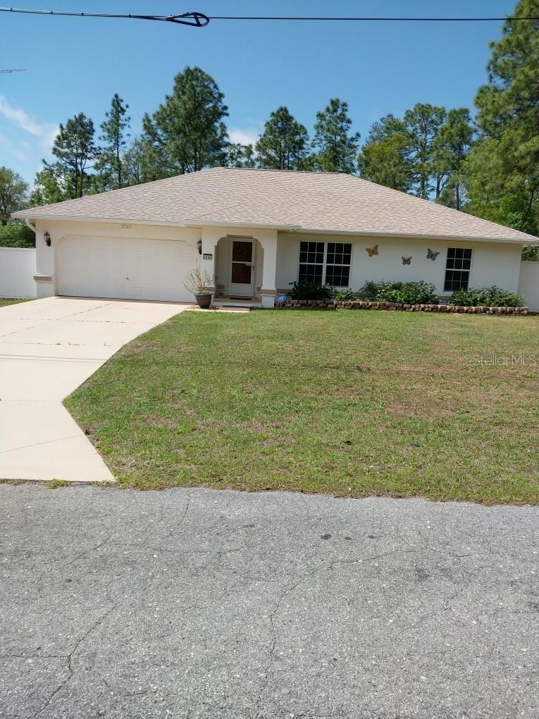 Beautiful home. Perfect for an end user or investors to come remodel to their own taste!
Well maintained 3 bedroom, 2 bath home with den in quiet neighborhood in Marion Oaks. Tile and laminated floors. New roof in 2024, AC in 2020. Patio converted to lanai. Home is energy efficient. Two large Lifetime sheds for all your storage needs. Fenced back yard with privacy and no rear neighbors.