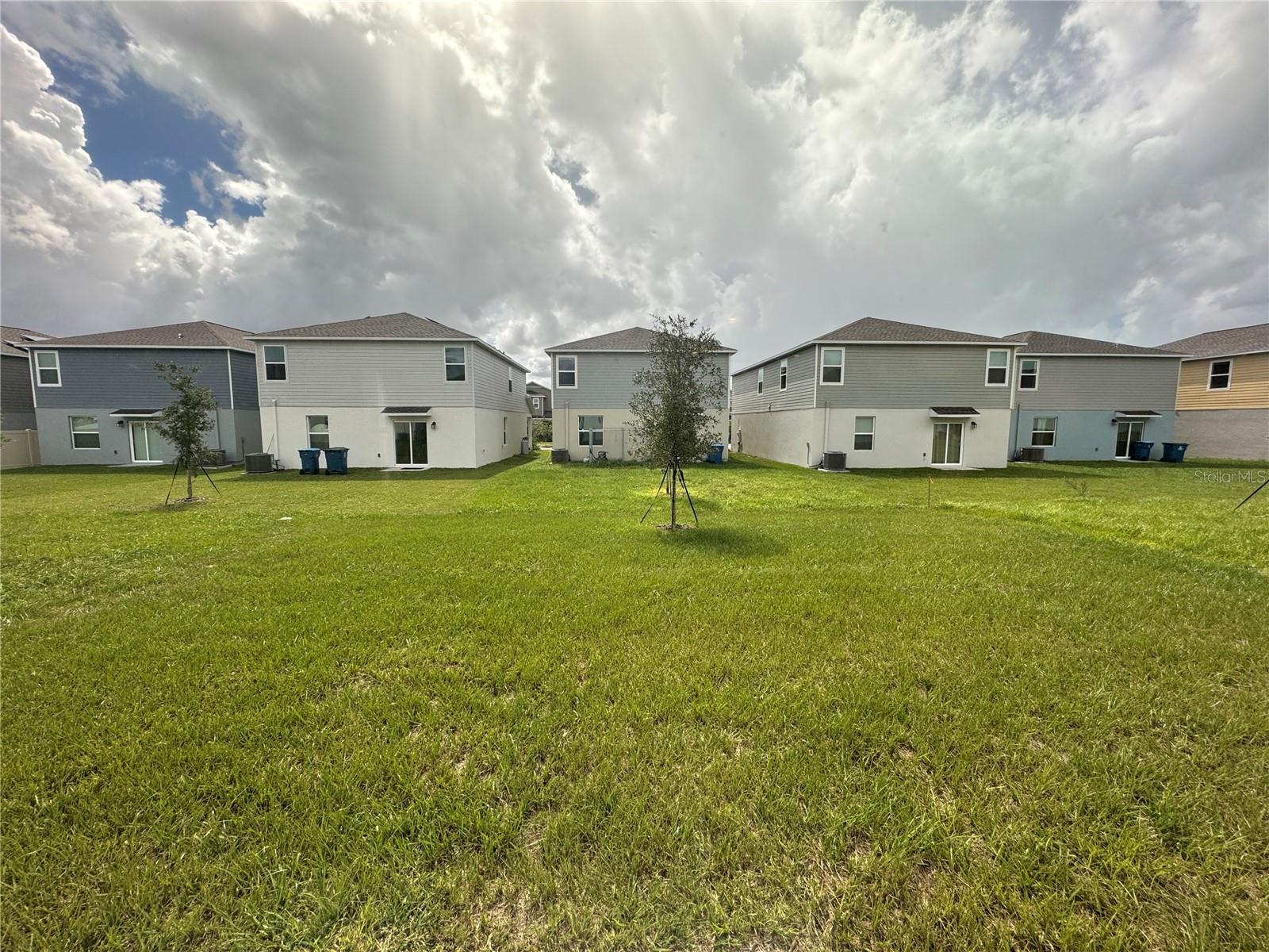 HUNT CLUB AT LAKE WALES PHASE 1 - Residential Lease