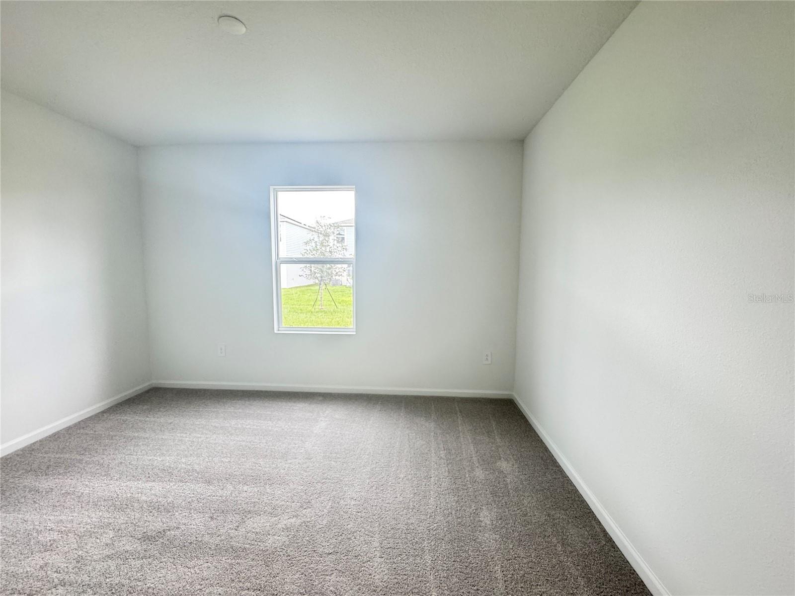HUNT CLUB AT LAKE WALES PHASE 1 - Residential Lease