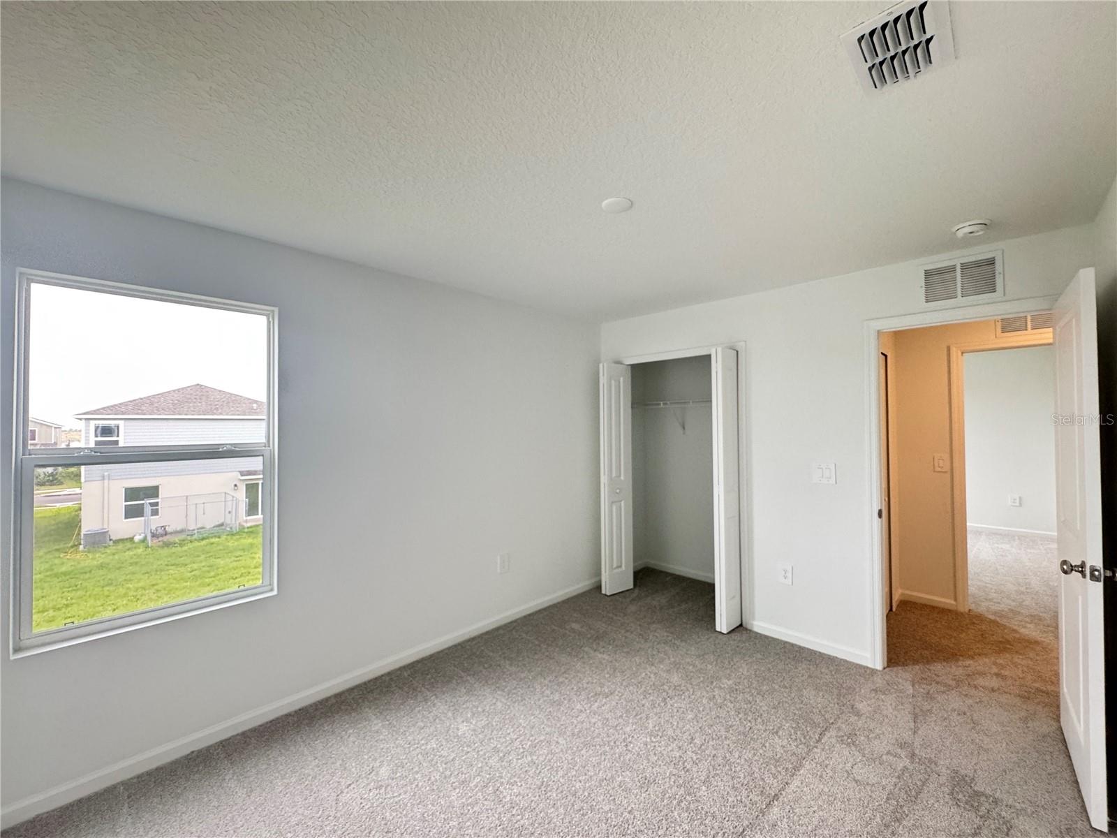 HUNT CLUB AT LAKE WALES PHASE 1 - Residential Lease