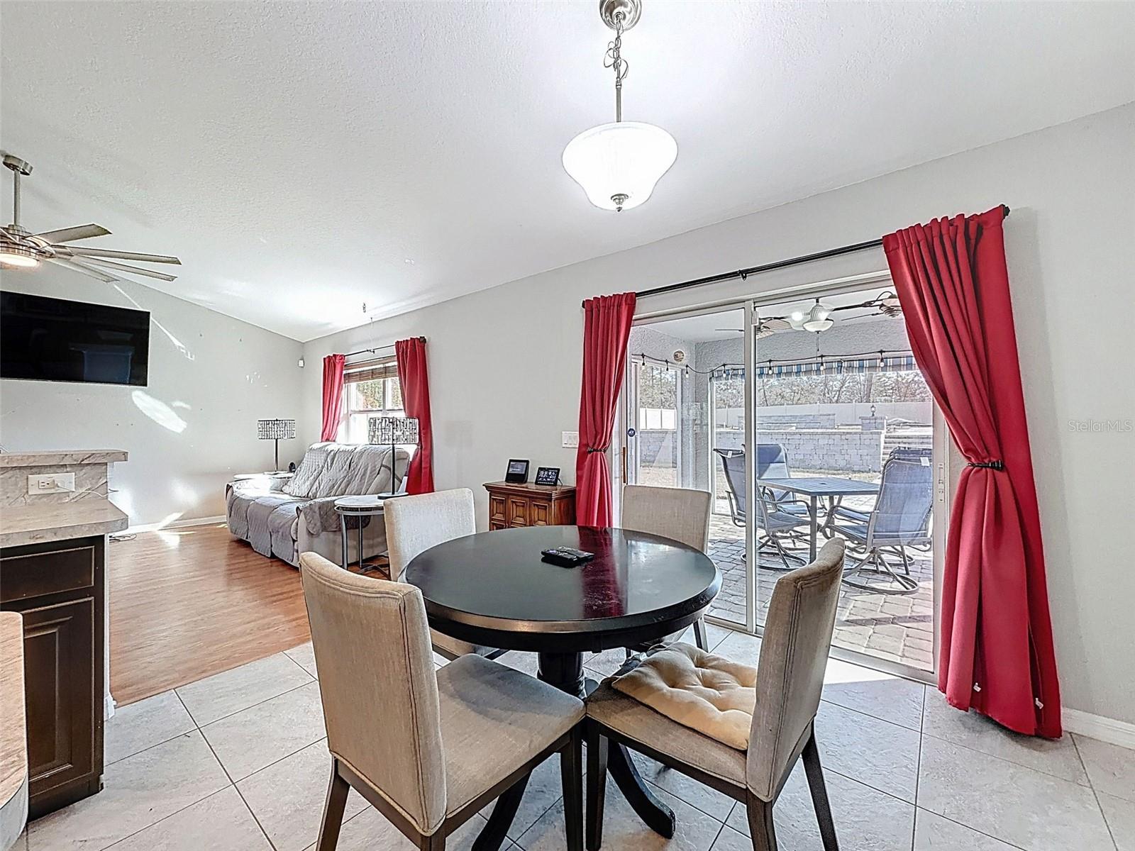 ROYAL HIGHLANDS - Residential