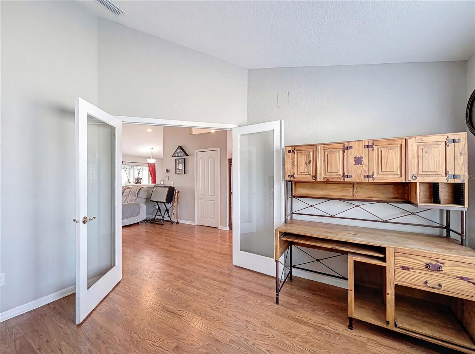 ROYAL HIGHLANDS - Residential