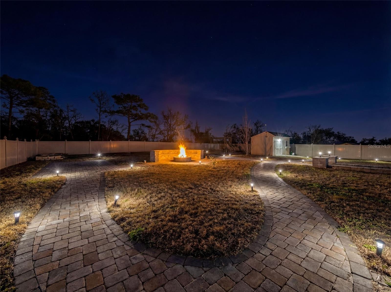 ROYAL HIGHLANDS - Residential